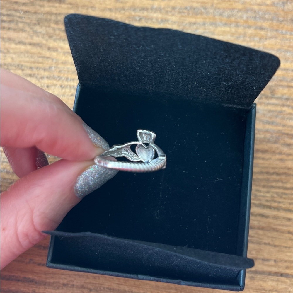 Authentic Irish Claddagh Ring - Picture 8 of 8